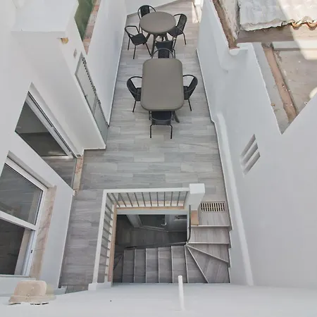 بيت خشبي New Village لاغوس