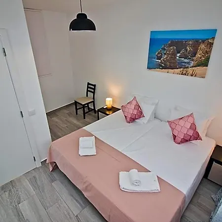 New Village Πανσιόν Λάγος