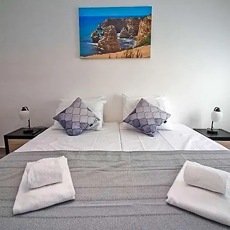 Πανσιόν New Village