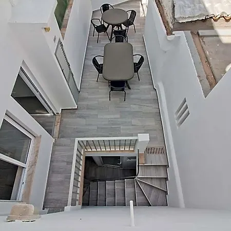 Πανσιόν New Village 2*