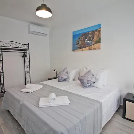 Guest house New Village Lagos